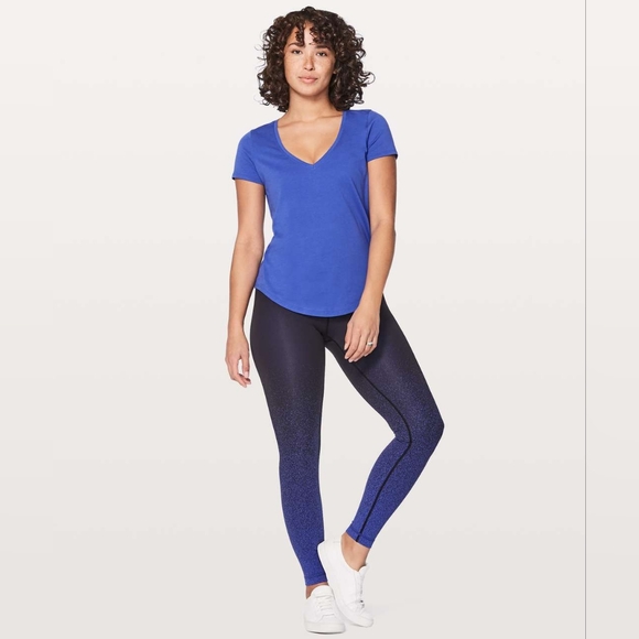 lululemon athletica‎ Blue Short Sleeve Tee - Picture 2 of 15